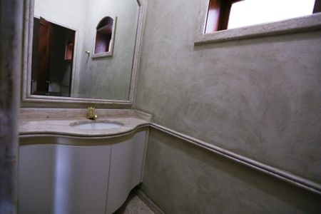 Casa para alugar com 580m², 4 quartos e 8 vagas Casa para alugar com 580m², 4 quartos e 8 vagasBanheiro