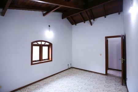 Casa para alugar com 580m², 4 quartos e 8 vagas Casa para alugar com 580m², 4 quartos e 8 vagasSótão 4