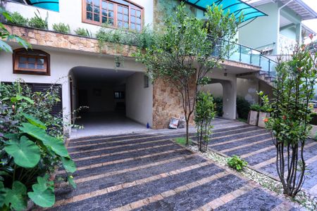 Casa para alugar com 580m², 4 quartos e 8 vagasGaragem