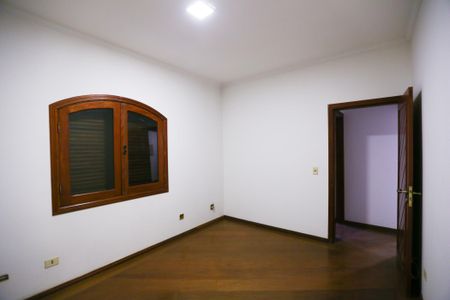 Casa para alugar com 580m², 4 quartos e 8 vagas Casa para alugar com 580m², 4 quartos e 8 vagasQuarto 3