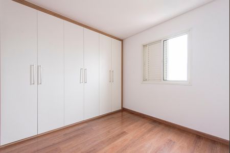 Apartamento à venda com 102m², 3 quartos e 3 vagasQuarto 3