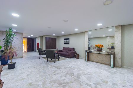 Apartamento à venda com 110m², 2 quartos e sem vagaHall social