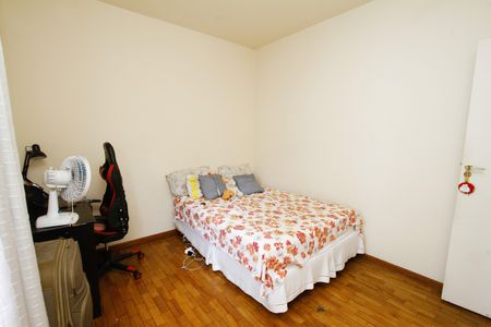 Apartamento à venda com 100m², 3 quartos e 1 vagaQuarto 2
