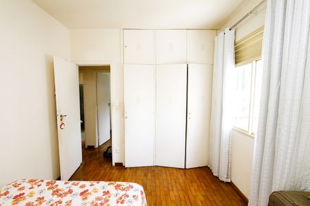 Apartamento à venda com 100m², 3 quartos e 1 vagaQuarto 2