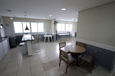 Apartamento à venda com 46m², 2 quartos e 1 vaga Apartamento à venda com 46m², 2 quartos e 1 vagaÁrea comum - Salão de festas