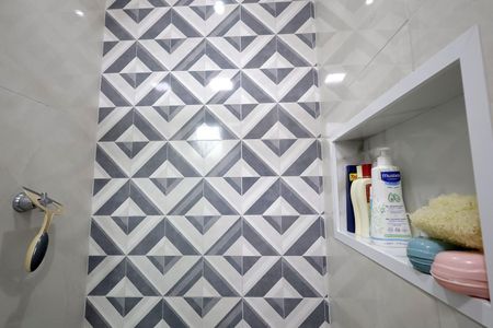 Apartamento à venda com 46m², 2 quartos e 1 vaga Apartamento à venda com 46m², 2 quartos e 1 vagaBanheiro