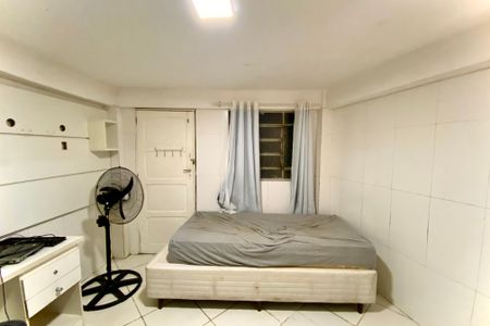 Apartamento para alugar com 160m², 3 quartos e sem vaga