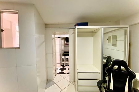 Apartamento para alugar com 160m², 3 quartos e sem vaga