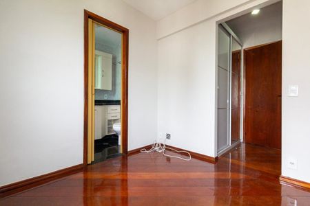 Apartamento para alugar com 73m², 3 quartos e 2 vagasSuíte