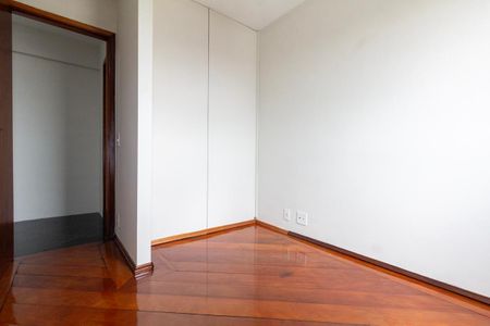 Apartamento para alugar com 73m², 3 quartos e 2 vagasQuarto 2