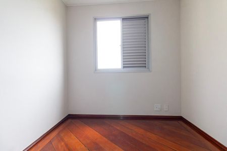 Apartamento para alugar com 73m², 3 quartos e 2 vagasQuarto 2