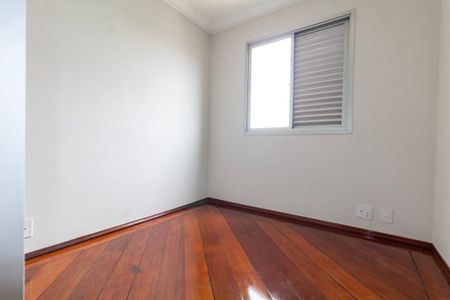 Apartamento para alugar com 73m², 3 quartos e 2 vagasQuarto 2
