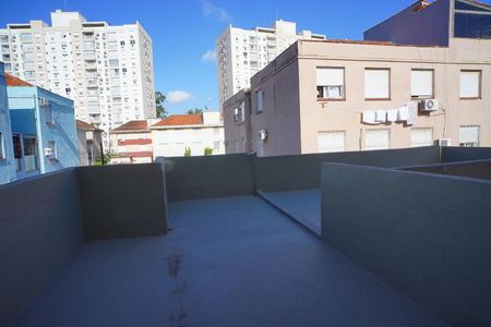 Terraço  de apartamento para alugar com 3 quartos, 89m² em São Sebastião, Porto Alegre
