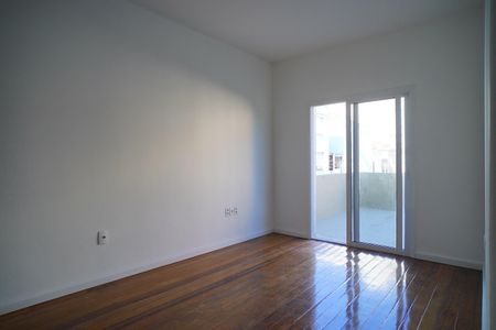 Sala de apartamento para alugar com 3 quartos, 89m² em São Sebastião, Porto Alegre