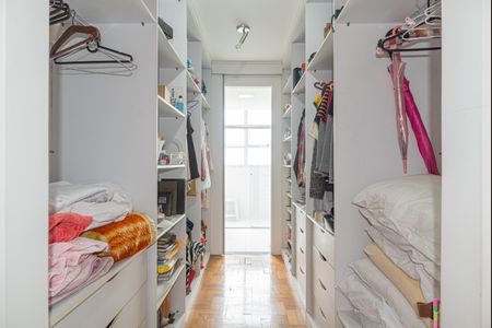 Apartamento para alugar com 130m², 3 quartos e 1 vagaCloset da Suíte