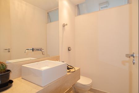 Apartamento para alugar com 130m², 3 quartos e 1 vagaLavabo