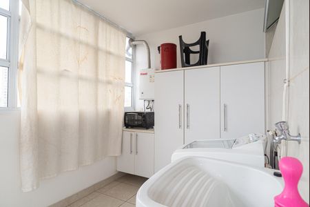 Apartamento para alugar com 130m², 3 quartos e 1 vagaÁrea de Serviço