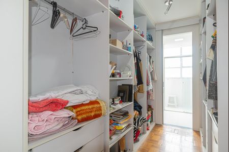 Apartamento para alugar com 130m², 3 quartos e 1 vagaCloset da Suíte