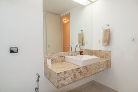 Apartamento para alugar com 130m², 3 quartos e 1 vagaBanheiro 2