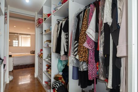 Apartamento para alugar com 130m², 3 quartos e 1 vagaCloset da Suíte