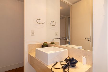 Apartamento para alugar com 130m², 3 quartos e 1 vagaLavabo