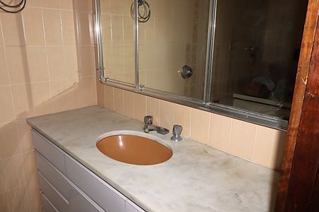 Apartamento à venda com 224m², 2 quartos e 2 vagasBanheiro da Suíte