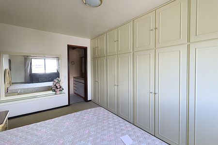 Apartamento à venda com 224m², 2 quartos e 2 vagasSuíte