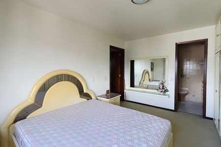 Apartamento à venda com 224m², 2 quartos e 2 vagasSuíte