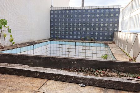 Apartamento à venda com 224m², 2 quartos e 2 vagasCobertura Piscina