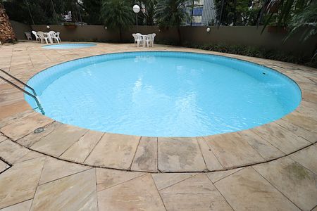 Apartamento à venda com 224m², 2 quartos e 2 vagasÁrea comum - Piscina