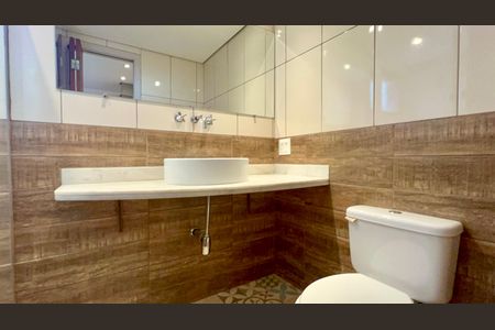 Apartamento para alugar com 50m², 1 quarto e 1 vaga Apartamento para alugar com 50m², 1 quarto e 1 vagaBanheiro da Suíte