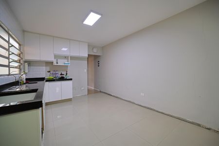 Casa à venda com 130m², 3 quartos e 3 vagasCozinha