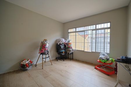 Sala de casa à venda com 3 quartos, 130m² em Vila Rio Branco, São Paulo