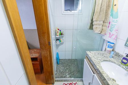 Apartamento à venda com 74m², 3 quartos e 2 vagas Apartamento à venda com 74m², 3 quartos e 2 vagassuite