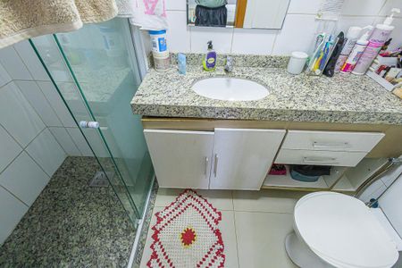 Apartamento à venda com 74m², 3 quartos e 2 vagas Apartamento à venda com 74m², 3 quartos e 2 vagassuite