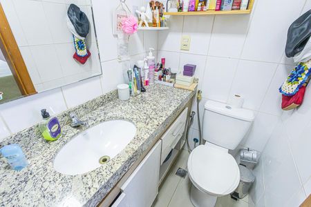 Apartamento à venda com 74m², 3 quartos e 2 vagas Apartamento à venda com 74m², 3 quartos e 2 vagassuite