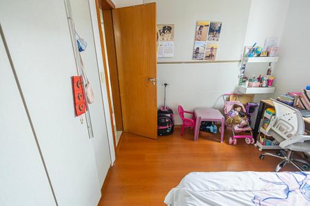 Apartamento à venda com 74m², 3 quartos e 2 vagas Apartamento à venda com 74m², 3 quartos e 2 vagasquarto 2