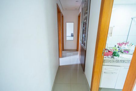 corredor de apartamento à venda com 3 quartos, 74m² em Maria Virgínia, Belo Horizonte