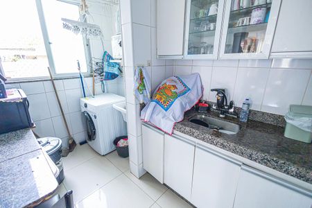 Apartamento à venda com 74m², 3 quartos e 2 vagas Apartamento à venda com 74m², 3 quartos e 2 vagascozinha
