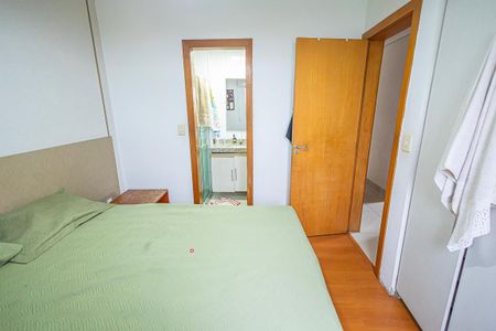 Apartamento à venda com 74m², 3 quartos e 2 vagas Apartamento à venda com 74m², 3 quartos e 2 vagasquarto 1 / siute
