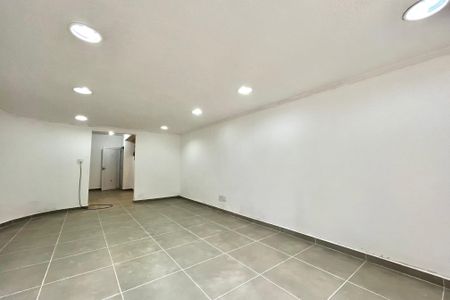 Sala de casa à venda com 3 quartos, 260m² em Planalto Paulista, São Paulo