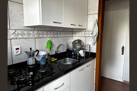 Cozinha de apartamento à venda com 1 quarto, 45m² em Menino Deus, Porto Alegre
