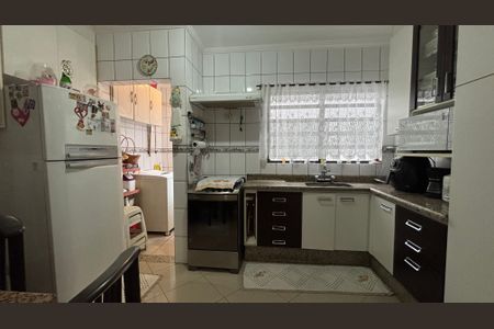 Apartamento à venda com 120m², 2 quartos e 2 vagasCozinha