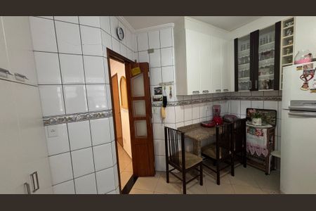 Apartamento à venda com 120m², 2 quartos e 2 vagasCozinha