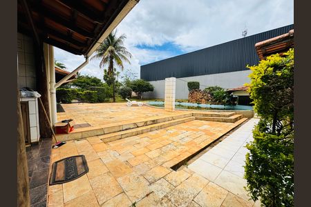 Casa para alugar com 2400m², 6 quartos e 4 vagasÁrea comum - Piscina