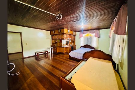 Casa para alugar com 2400m², 6 quartos e 4 vagasQuarto