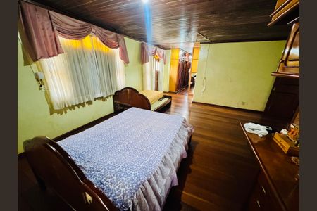 Casa para alugar com 2400m², 6 quartos e 4 vagasQuarto