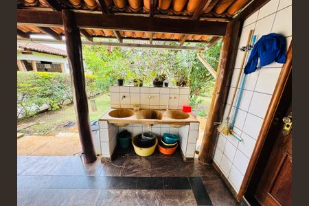 Casa para alugar com 2400m², 6 quartos e 4 vagasÁrea de Serviço