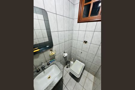 Casa para alugar com 2400m², 6 quartos e 4 vagasBanheiro