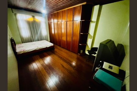 Casa para alugar com 2400m², 6 quartos e 4 vagasQuarto